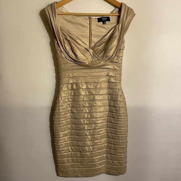 Tadashi Collections Women’s Gold Shimmer Layer Tier Dress Size XS Bodycon - Picture 1 of 6